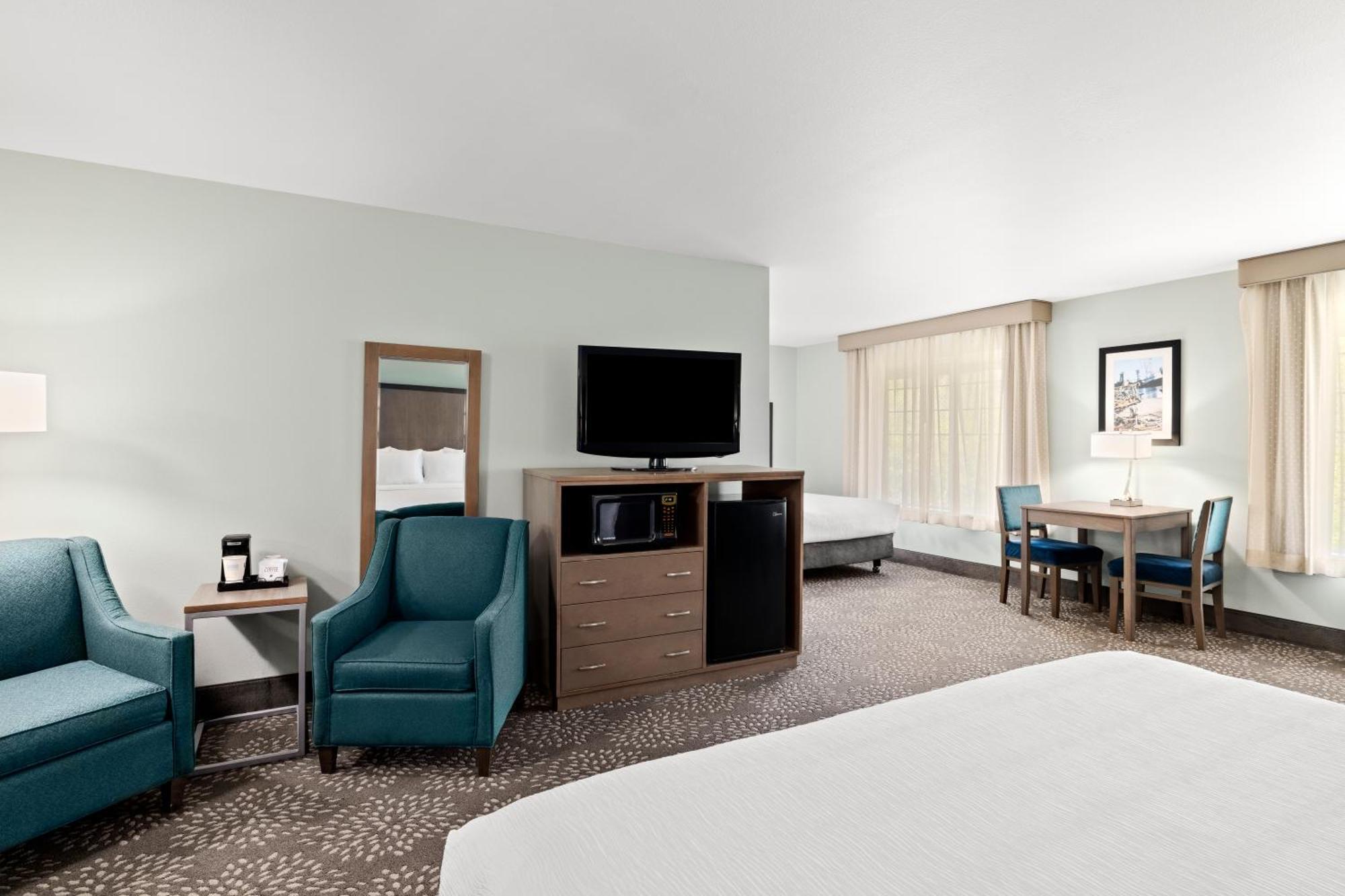La Quinta By Wyndham Newport Hotel Екстериор снимка