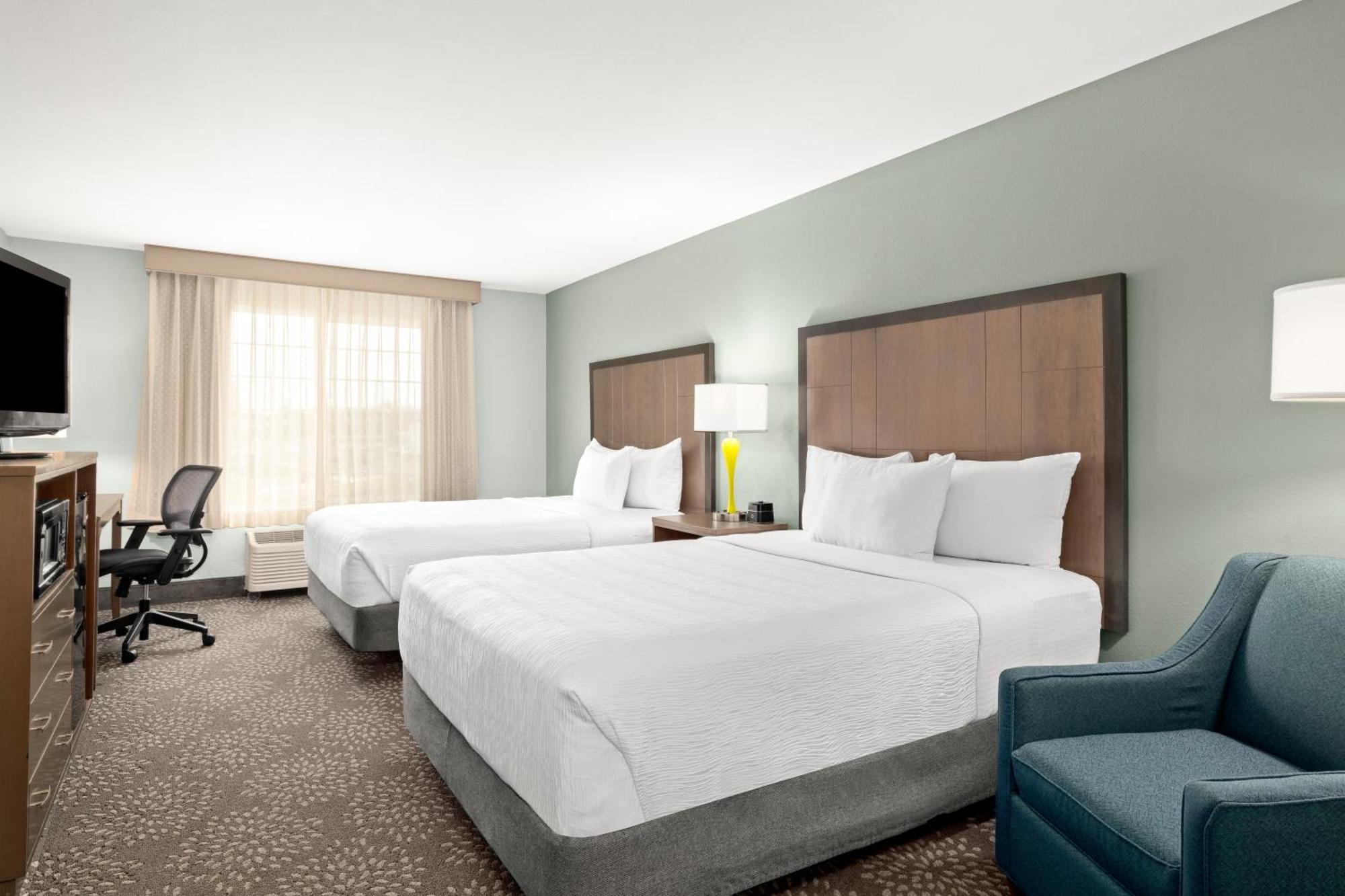 La Quinta By Wyndham Newport Hotel Екстериор снимка