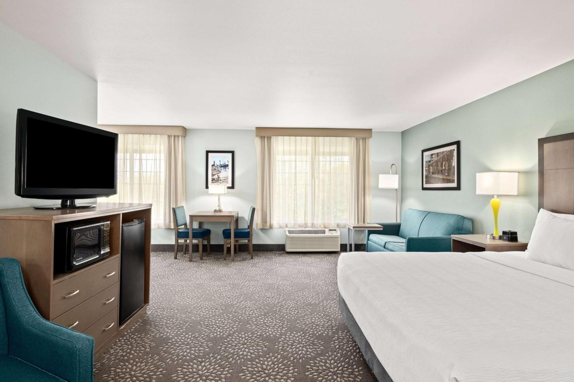La Quinta By Wyndham Newport Hotel Екстериор снимка