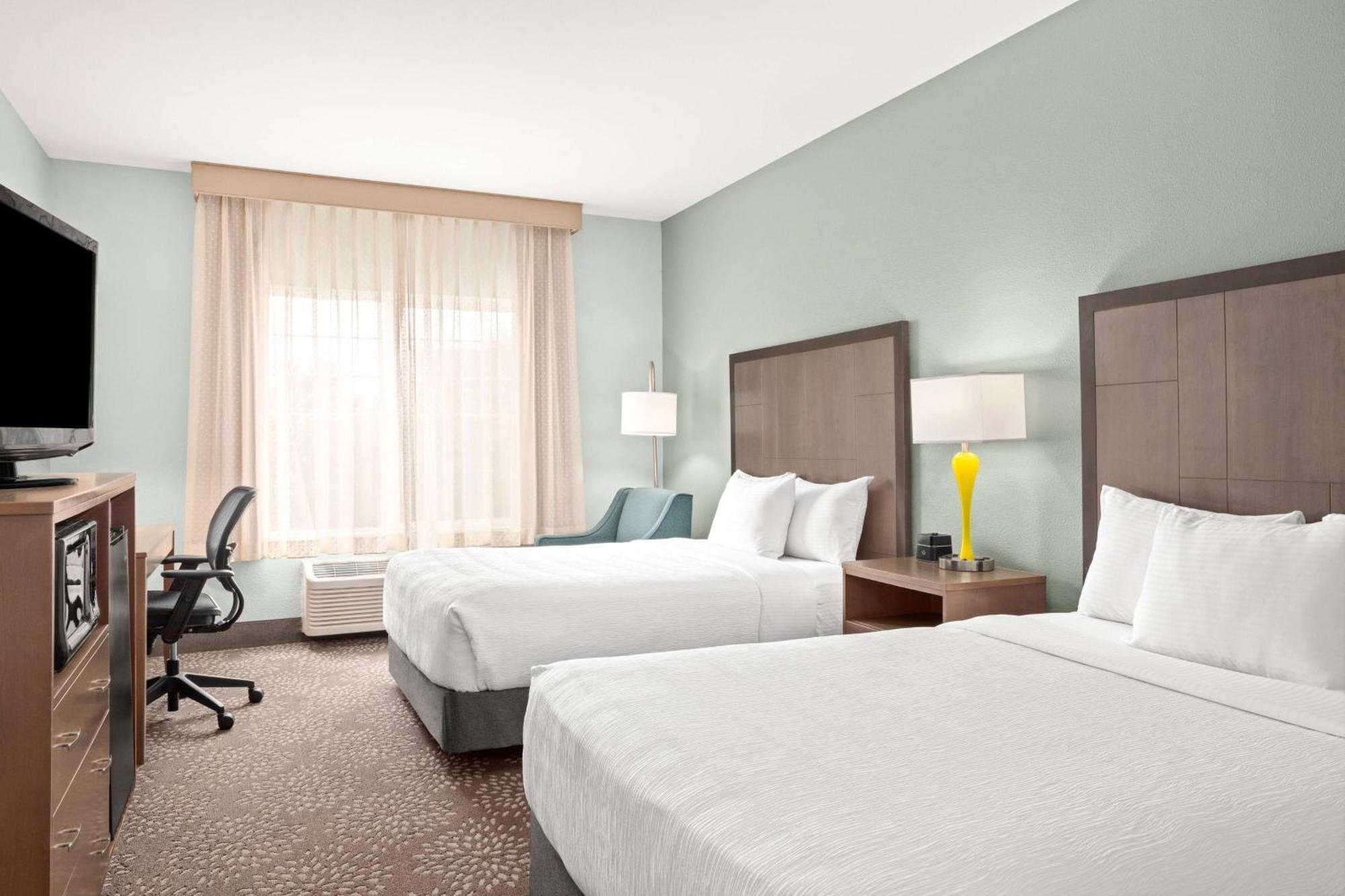 La Quinta By Wyndham Newport Hotel Екстериор снимка