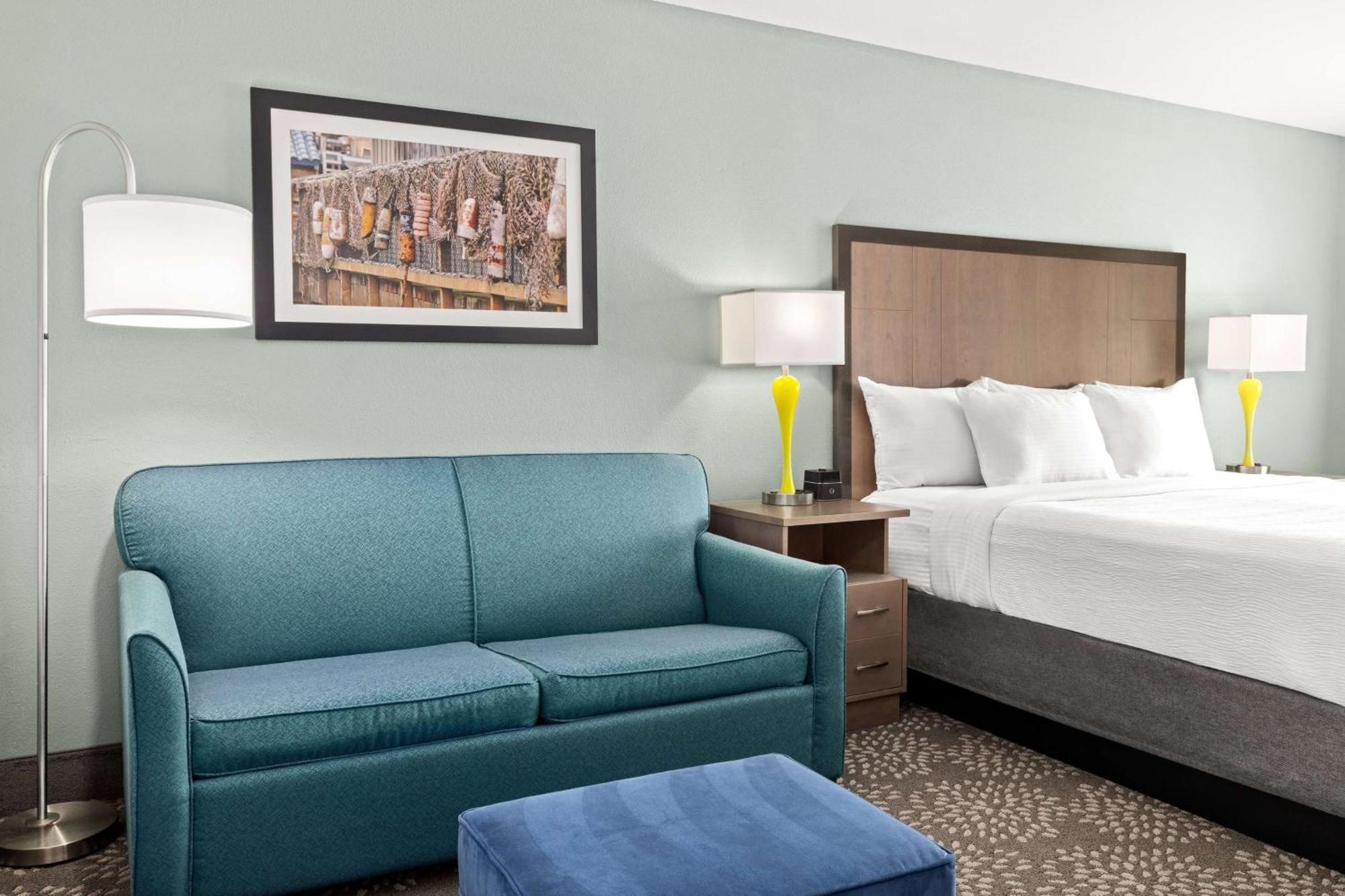 La Quinta By Wyndham Newport Hotel Екстериор снимка