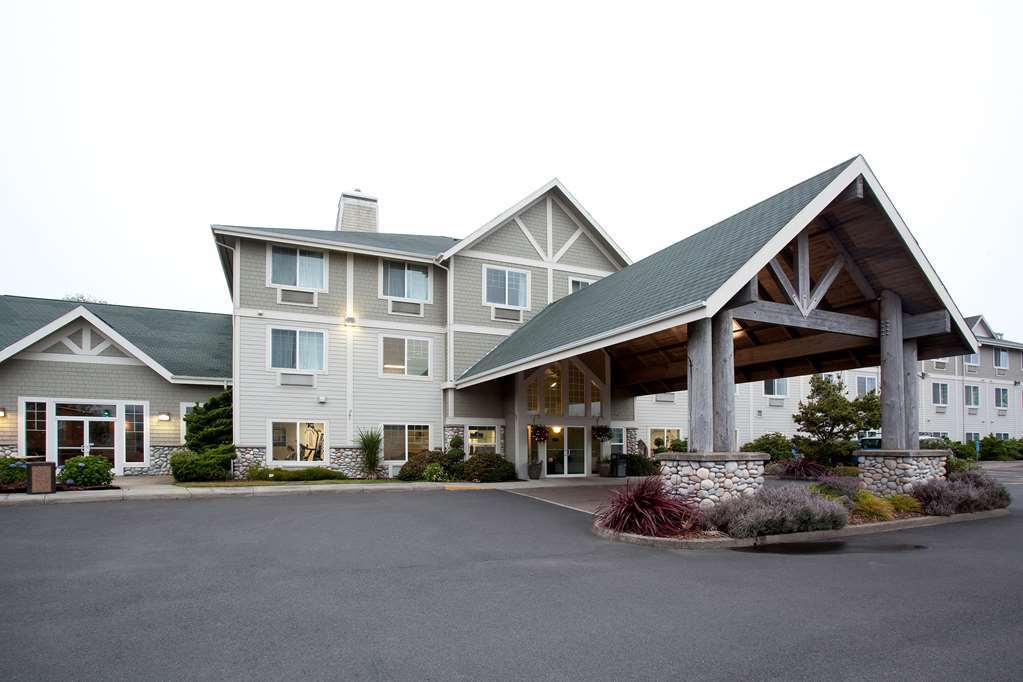La Quinta By Wyndham Newport Hotel Екстериор снимка
