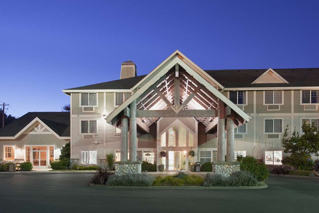 La Quinta By Wyndham Newport Hotel Екстериор снимка